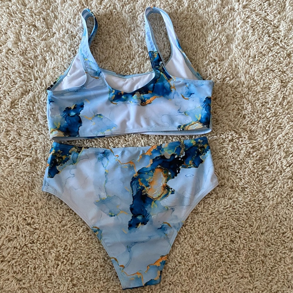 Highwaisted bikini set - Picture 2 of 2